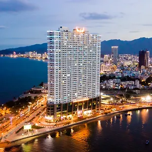 ***** Отель Muong Thanh Luxury Khanh Hoa Вьетнам